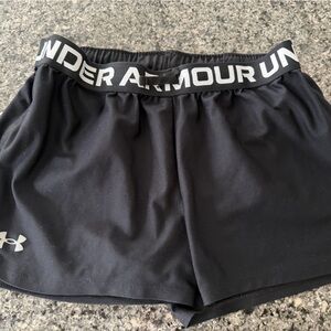 Under Armour Black shorts girls size XL